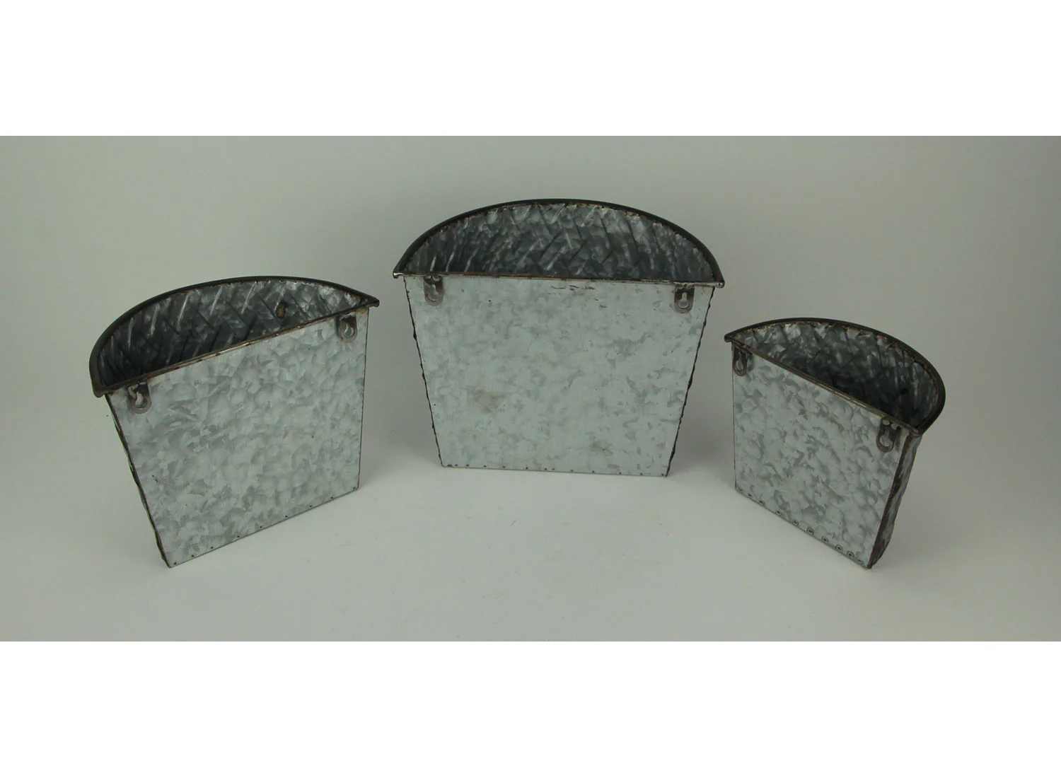Set of 3 Nesting Galvanized Gray Metal Wall Mounted Farmhouse Indoor/ Outdoor 11.25 inch Basket Planters - Image 3