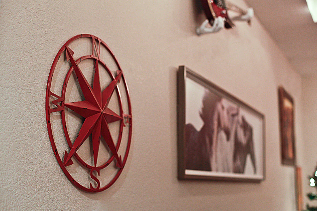 20 Inch Distressed Metal Compass Rose Nautical Wall Decor Indoor or Outdoor Wall Decor, Red - Image 3