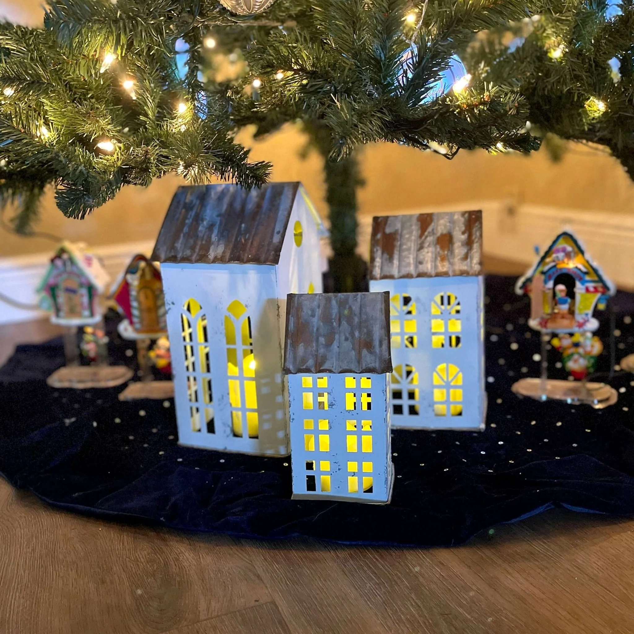 Set of 3 Country Farmhouse Galvanized Metal House Shaped Oversized Votive Candle Holders - Perfect for Rustic Western Décor, Adds Charm to Your Space - Image 11