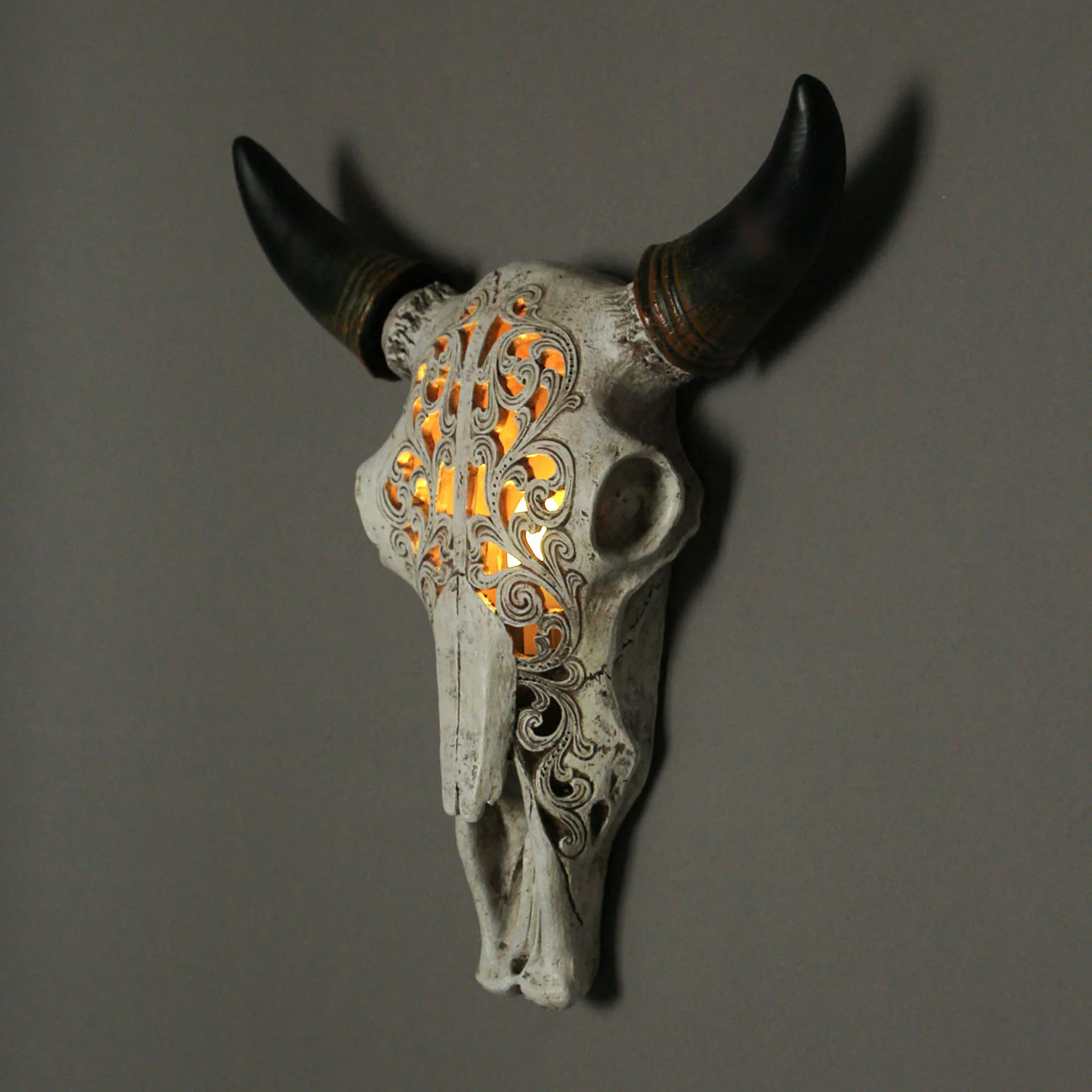 Western Steer Skull Wall Or Table Accent Lamp w/ Removable Metal Stand & LED Bulb - Image 3