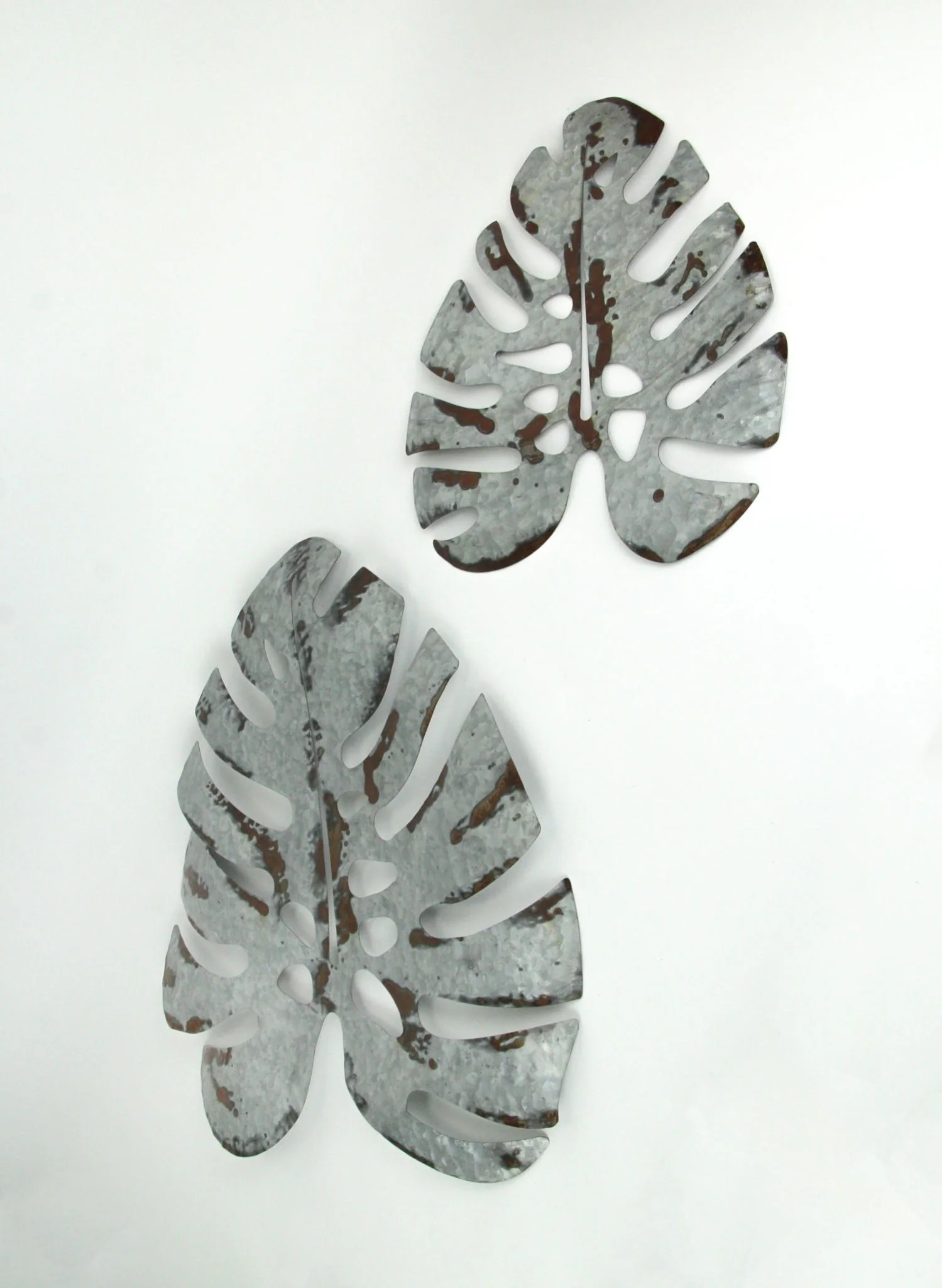 Set of 4 Vintage Look Metal Monstera Leaf Sculptured Wall Hangings Tropical Farmhouse Decor - Image 5