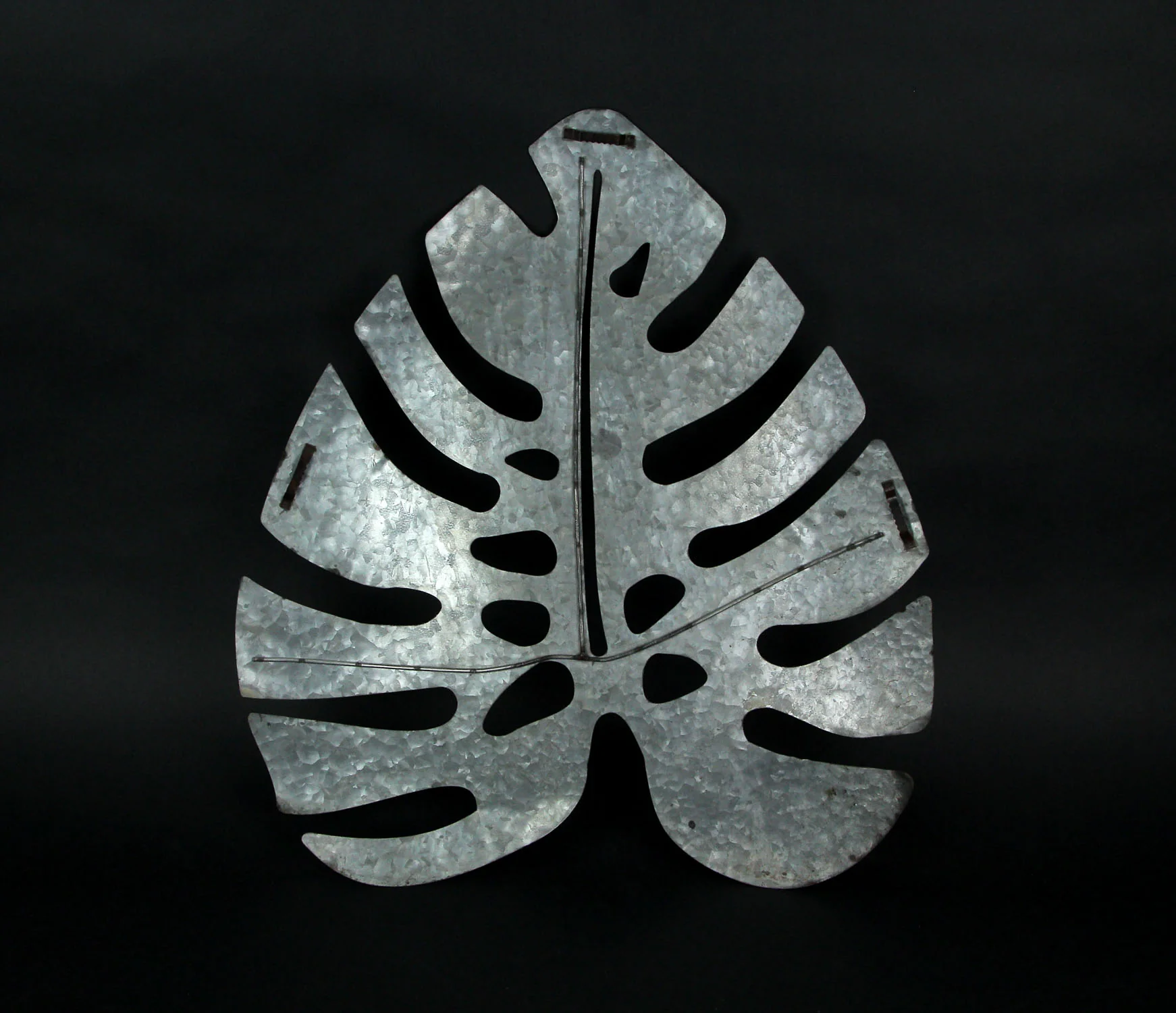 Set of 2 Galvanized Zinc Finish Metal Monstera Leaf Sculptures Wall Hanging Tropical Decor - Image 4