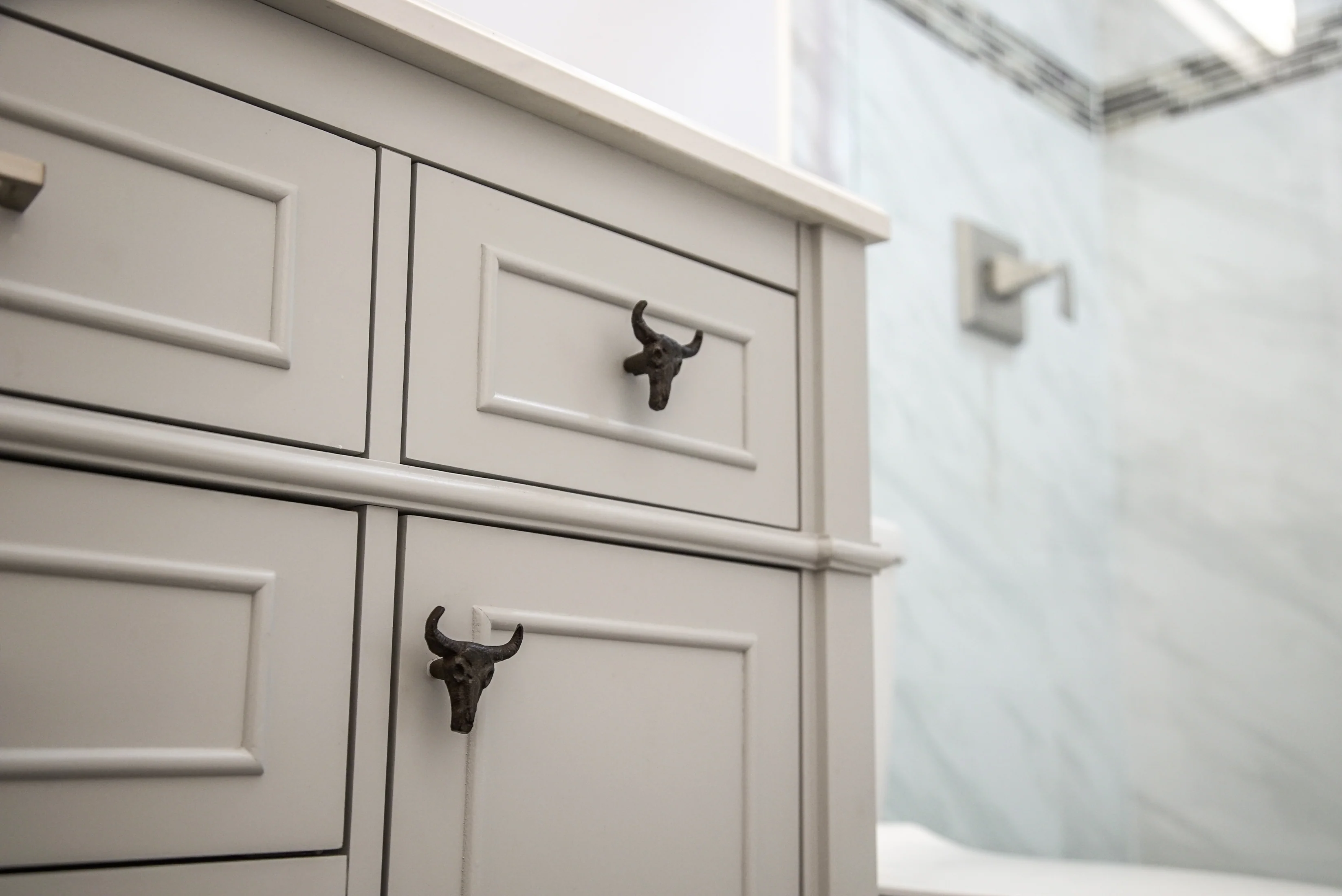 Set of 6 Cast Iron Steer Skull Drawer Pulls Western Home Decor Cabinet Knobs - Image 7