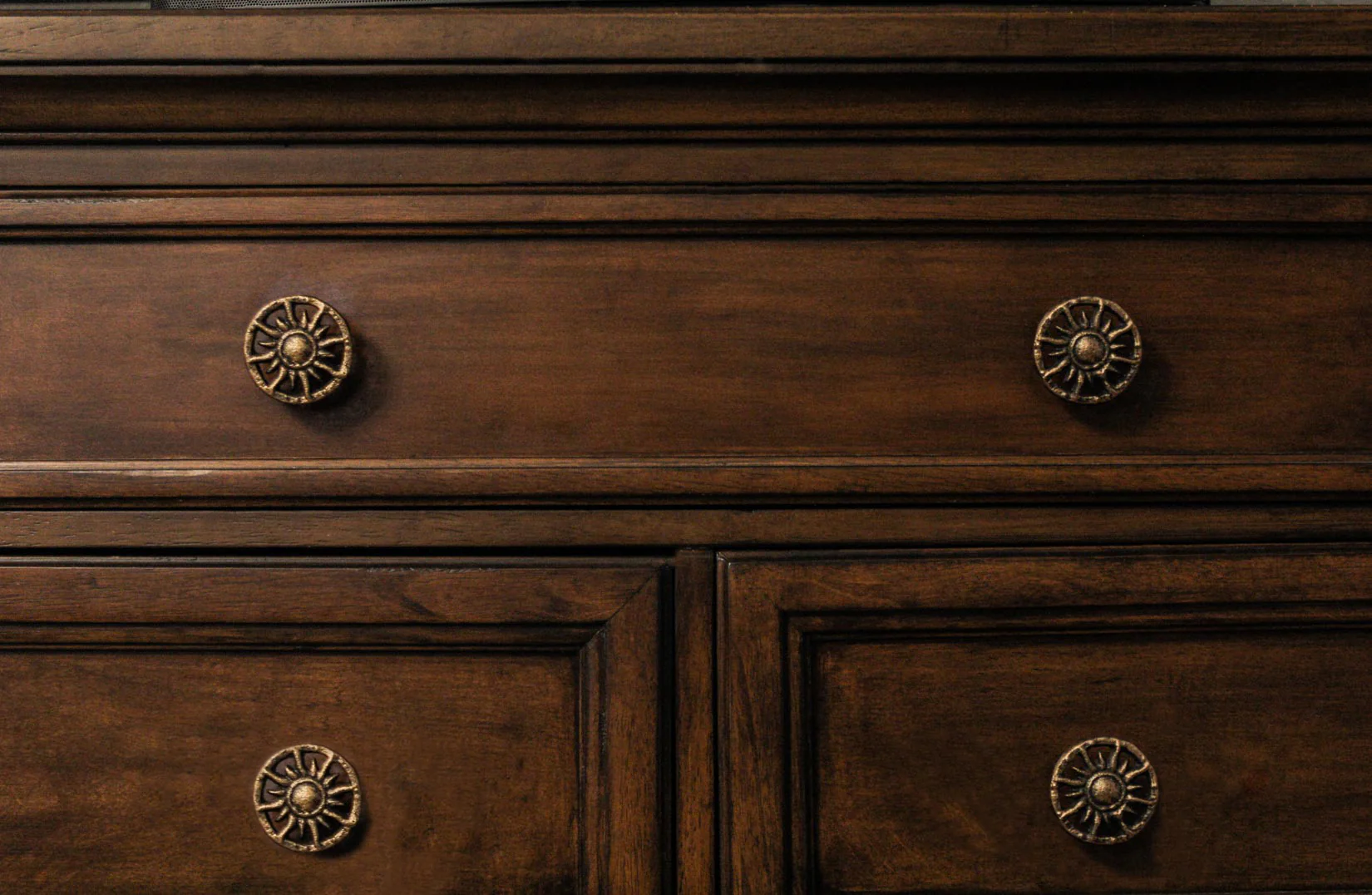 Set of 6 Antique Finish Golden Sun Cast Iron Drawer Pulls Decorative Cabinet Knob Home Decor - Image 6