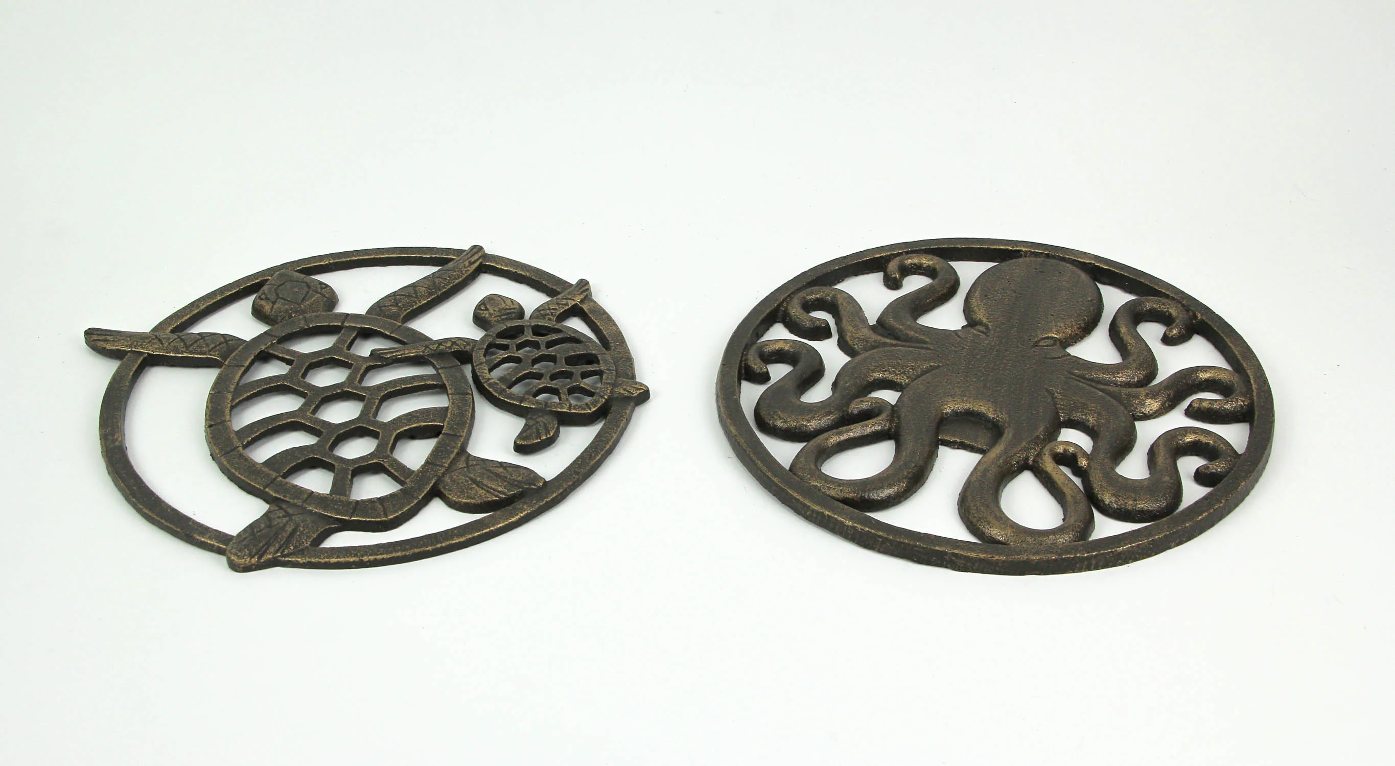 Set of 2 Antique Bronze Finished Cast Iron Sea Turtle And Octopus Wall Hanging Decor - Image 3
