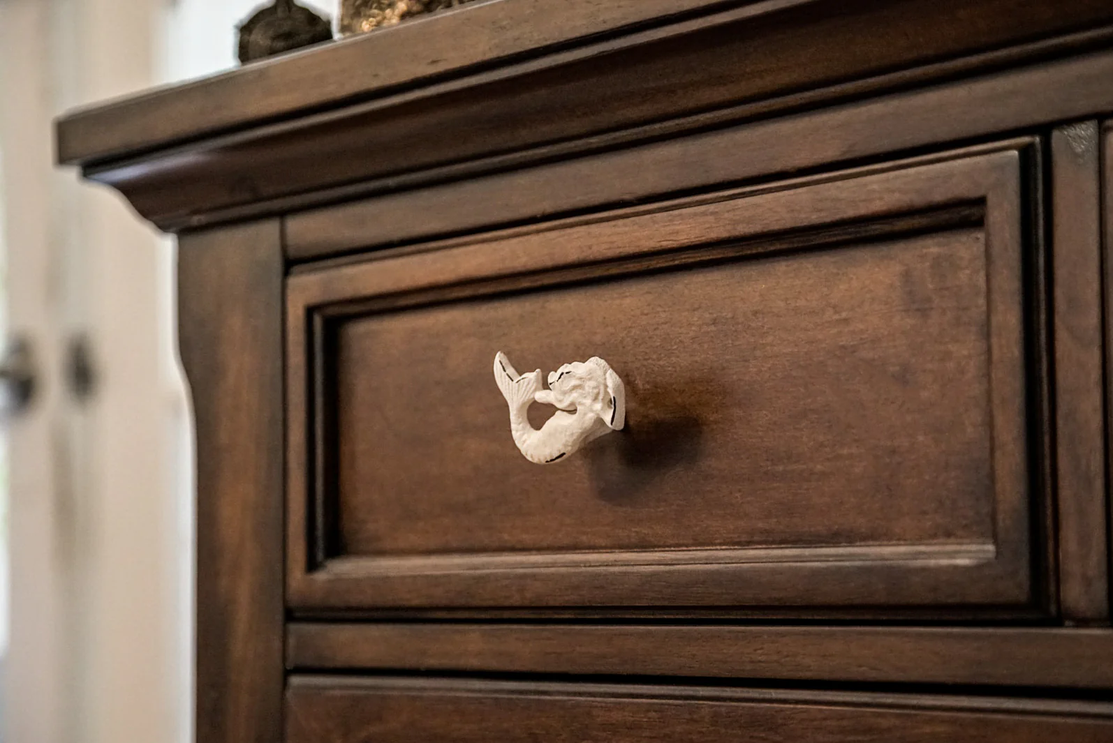 Set of 6 White Painted Cast Iron Mermaid Drawer Pull Cabinet Knob Rustic Furniture Decor - Image 4