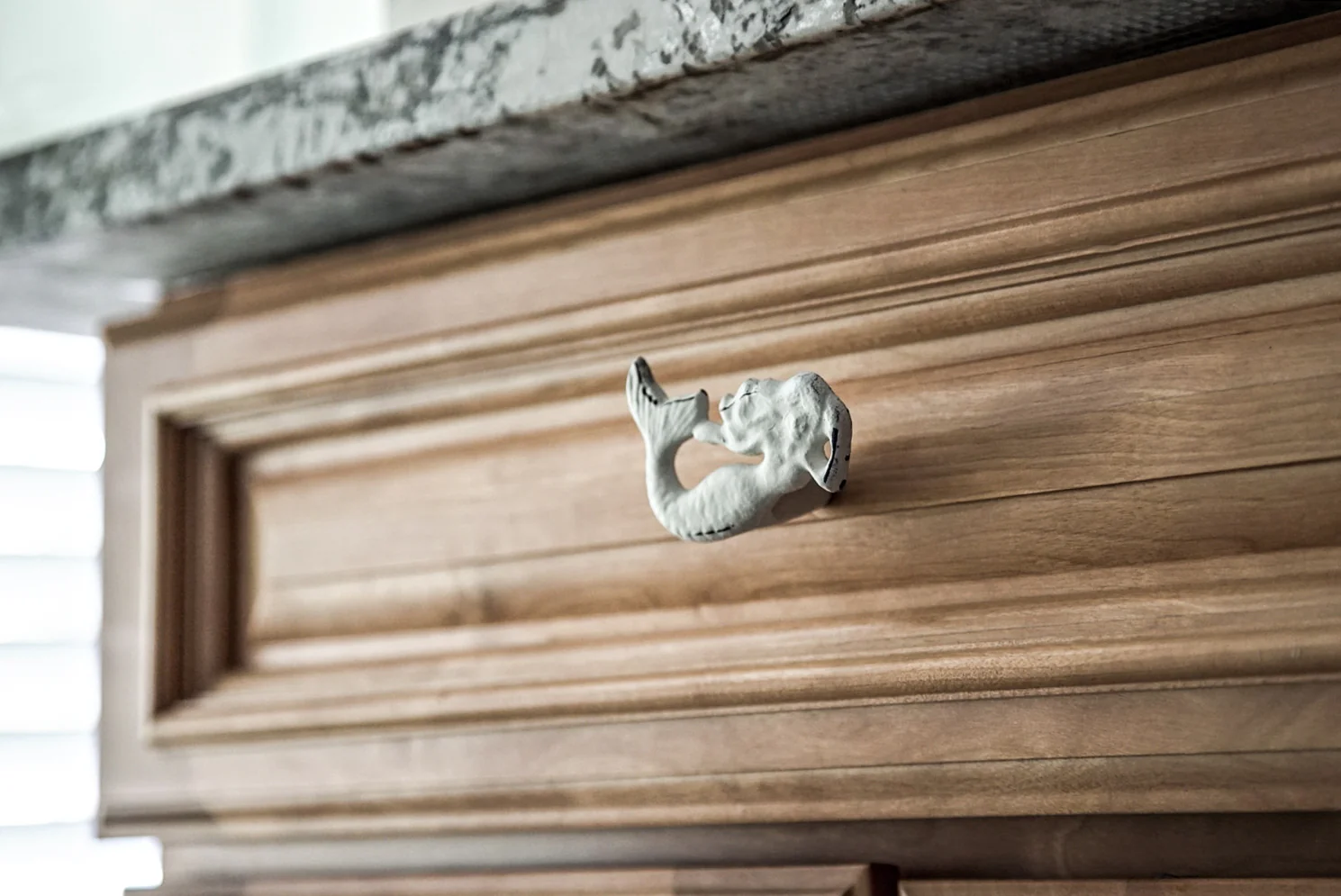 Set of 6 White Painted Cast Iron Mermaid Drawer Pull Cabinet Knob Rustic Furniture Decor - Image 8