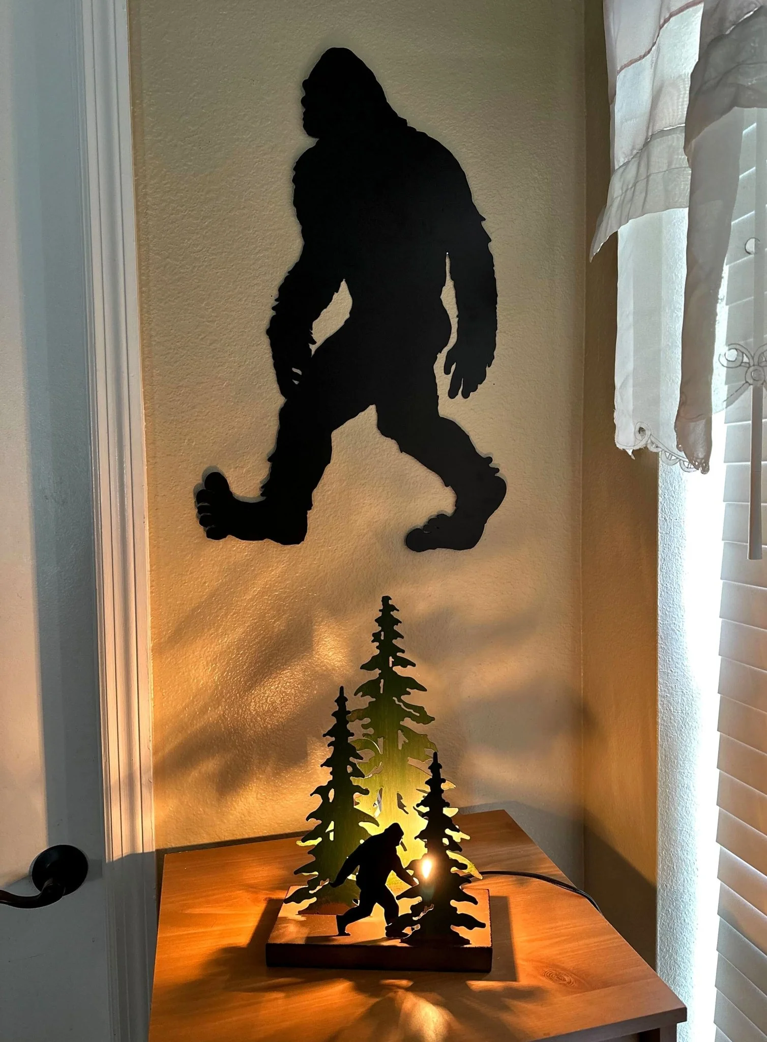 Black Metal Laser-Cut Bigfoot Silhouette Wall Hanging Yeti Sasquatch Art 24 Inches High - Image 4